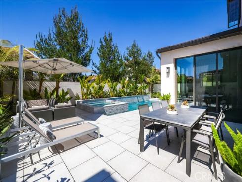 105 Summerland , Irvine, CA