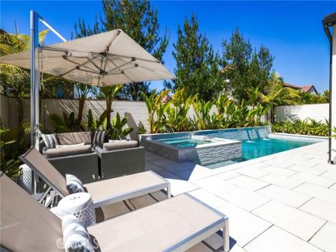 105 Summerland , Irvine, CA
