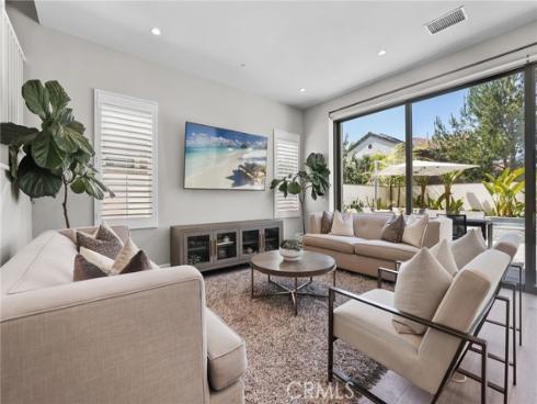 105 Summerland , Irvine, CA