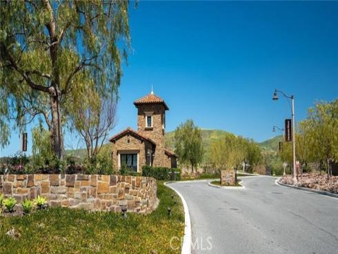 105 Summerland , Irvine, CA
