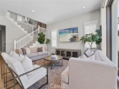 105 Summerland , Irvine, CA