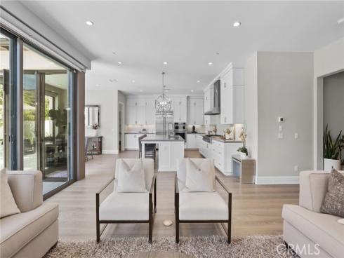 105 Summerland , Irvine, CA