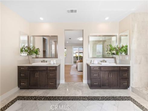 60 Harlow , Irvine, CA