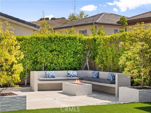 60 Harlow , Irvine, CA