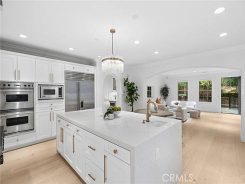 25 Twiggs , Irvine, CA