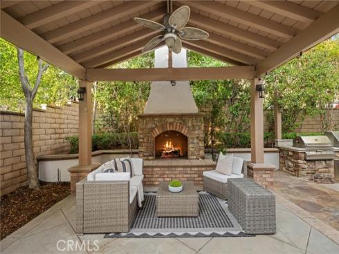 25 Twiggs , Irvine, CA