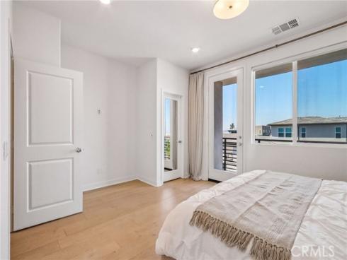 275 Sash , Irvine, CA