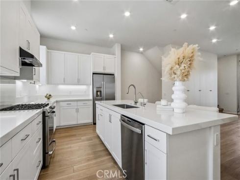 275 Sash , Irvine, CA