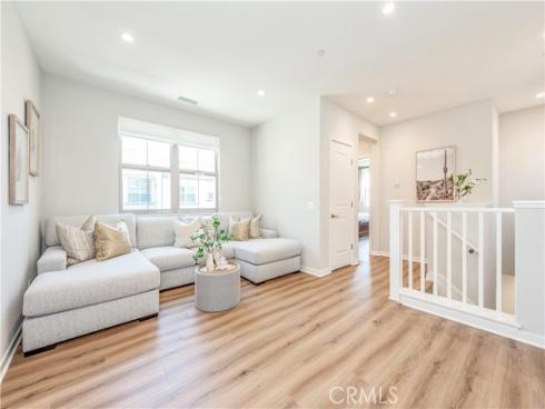 152  Sunnyside  , Irvine, CA