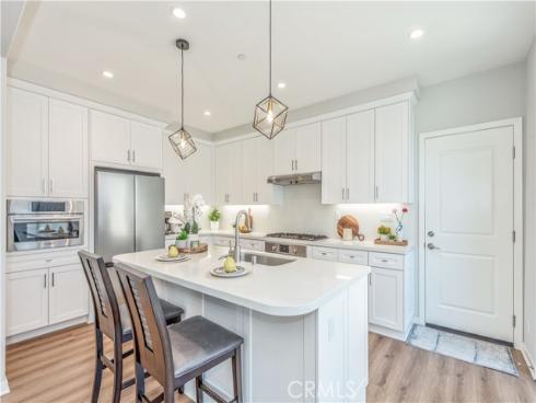 152  Sunnyside  , Irvine, CA