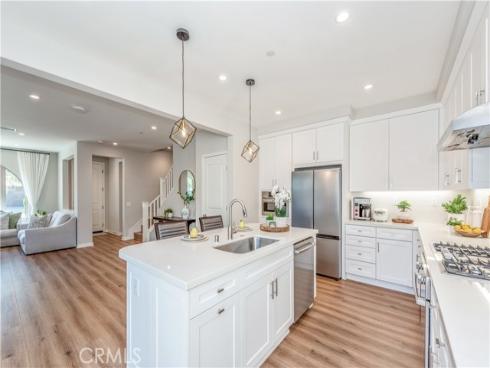 152  Sunnyside  , Irvine, CA