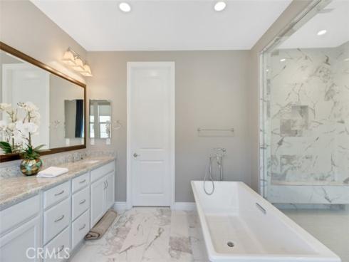 60 Dunmore , Irvine, CA