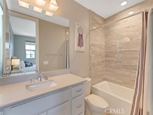 60 Dunmore , Irvine, CA