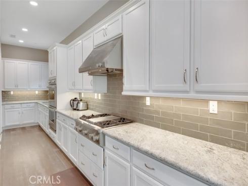 60 Dunmore , Irvine, CA