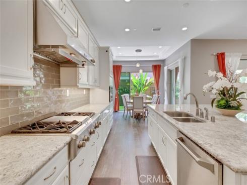 60 Dunmore , Irvine, CA