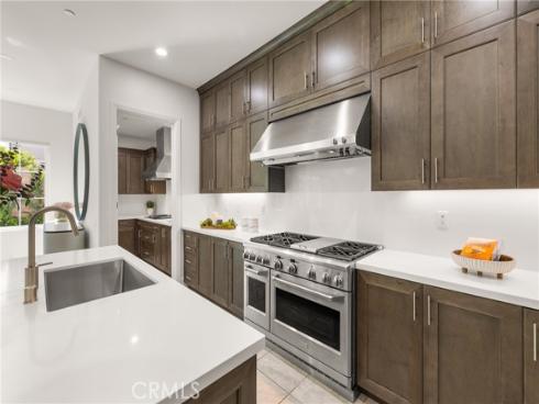 65 Glacier Valley , Irvine, CA