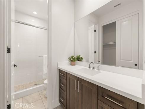 65 Glacier Valley , Irvine, CA