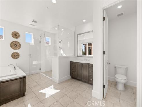 65 Glacier Valley , Irvine, CA