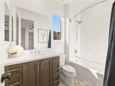 65 Glacier Valley , Irvine, CA