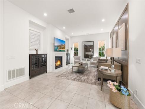 65 Glacier Valley , Irvine, CA