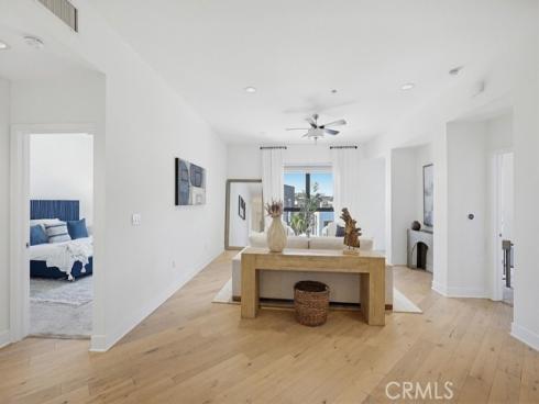 402 S Rockefeller  406 , Irvine, CA