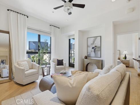 402 S Rockefeller  406 , Irvine, CA