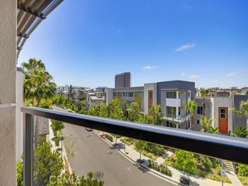 402 S Rockefeller  406 , Irvine, CA