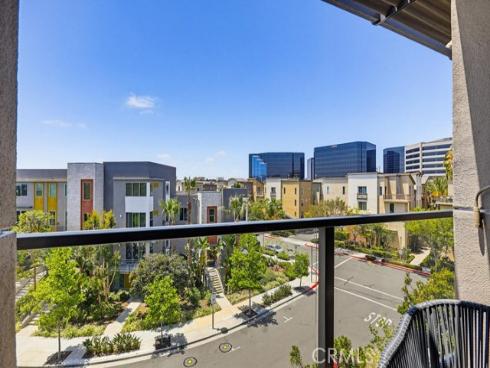 402 S Rockefeller  406 , Irvine, CA