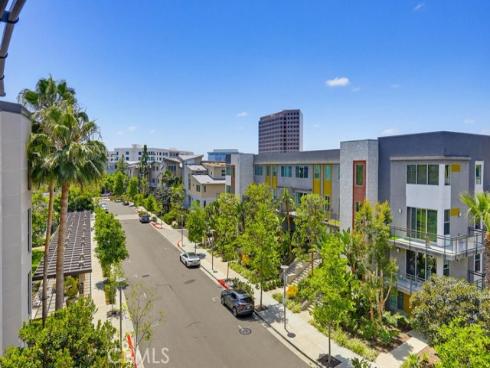402 S Rockefeller  406 , Irvine, CA