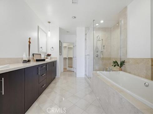 402 S Rockefeller  406 , Irvine, CA