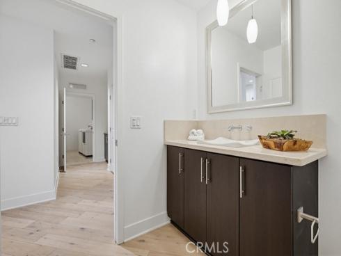 402 S Rockefeller  406 , Irvine, CA
