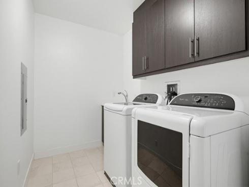 402 S Rockefeller  406 , Irvine, CA