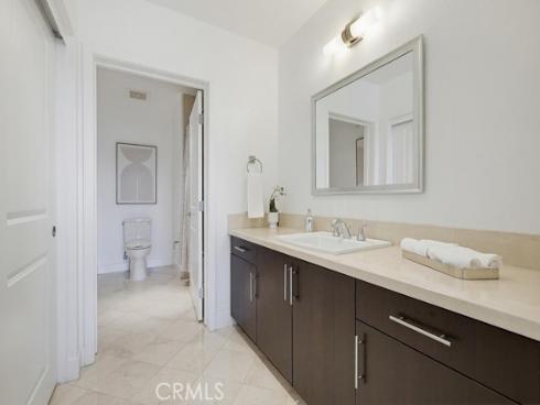 402 S Rockefeller  406 , Irvine, CA