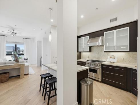 402 S Rockefeller  406 , Irvine, CA