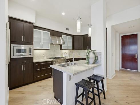 402 S Rockefeller  406 , Irvine, CA