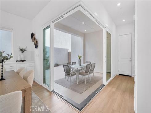 157  Sawbuck  , Irvine, CA