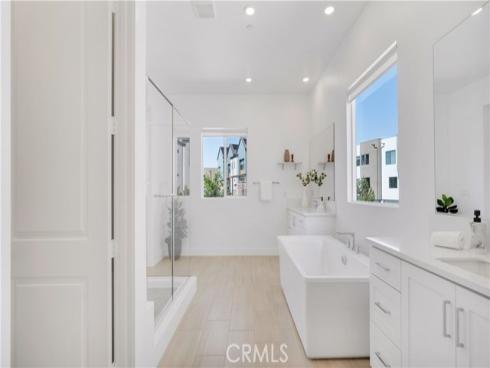 157  Sawbuck  , Irvine, CA