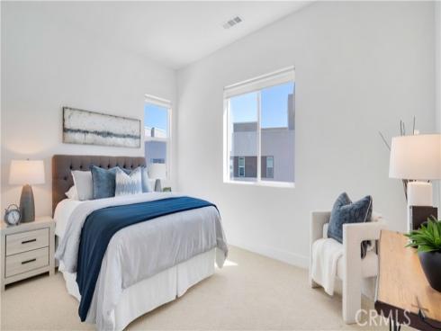 157  Sawbuck  , Irvine, CA