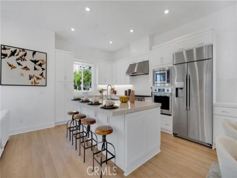 157  Sawbuck  , Irvine, CA
