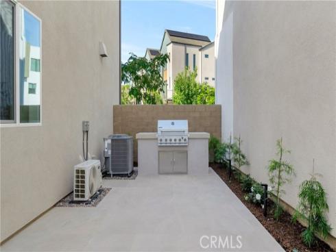 157  Sawbuck  , Irvine, CA