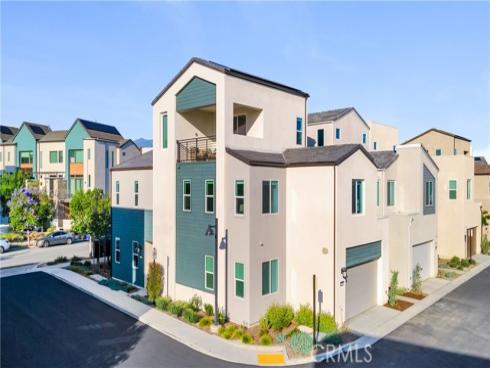 157  Sawbuck  , Irvine, CA