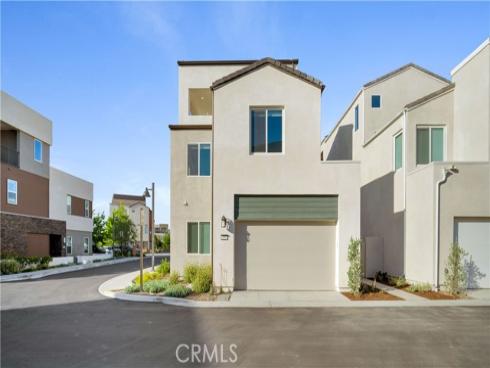 157  Sawbuck  , Irvine, CA