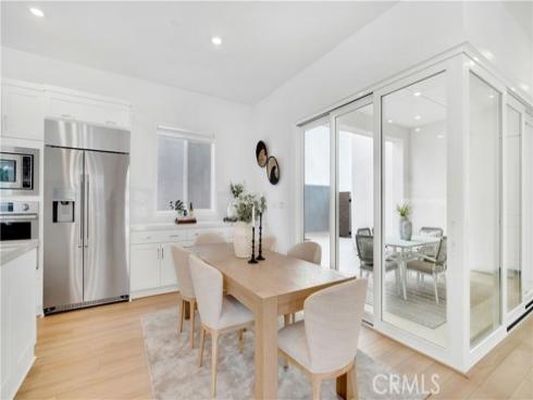 157  Sawbuck  , Irvine, CA