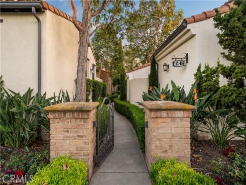 102 Chantilly , Irvine, CA