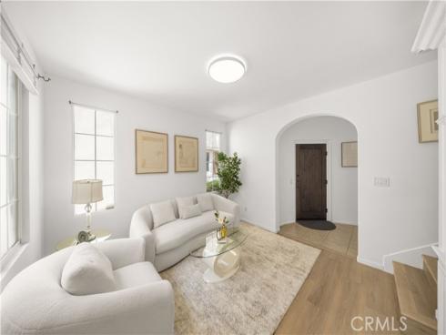 102 Chantilly , Irvine, CA