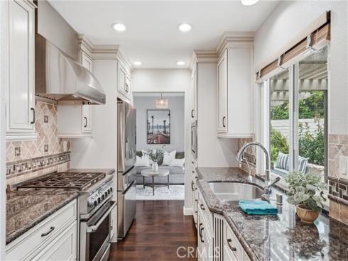 11 Shadowleaf , Irvine, CA