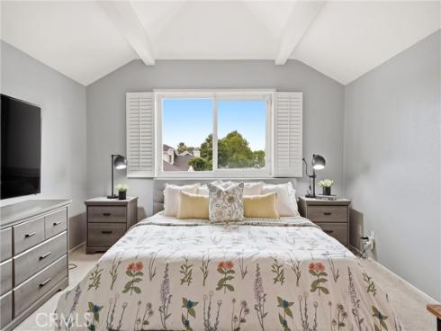 11 Shadowleaf , Irvine, CA