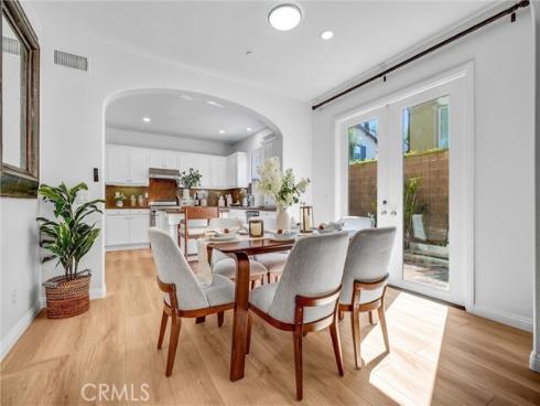 22 Arborside , Irvine, CA