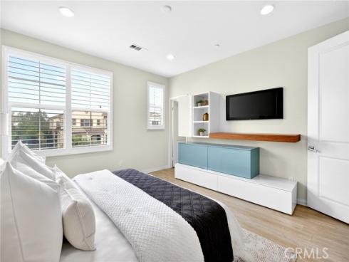 156 Capricorn , Irvine, CA