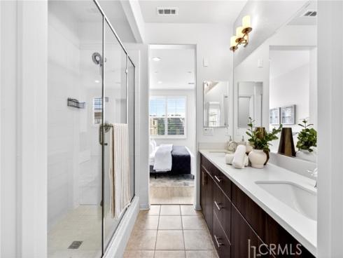 156 Capricorn , Irvine, CA